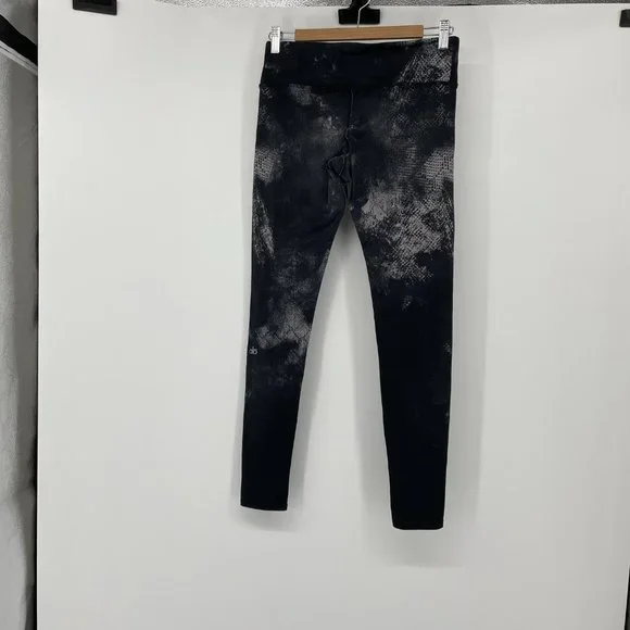 Alo Yoga Black Smoke Airbrush print leggings Med - Picture 7 of 14